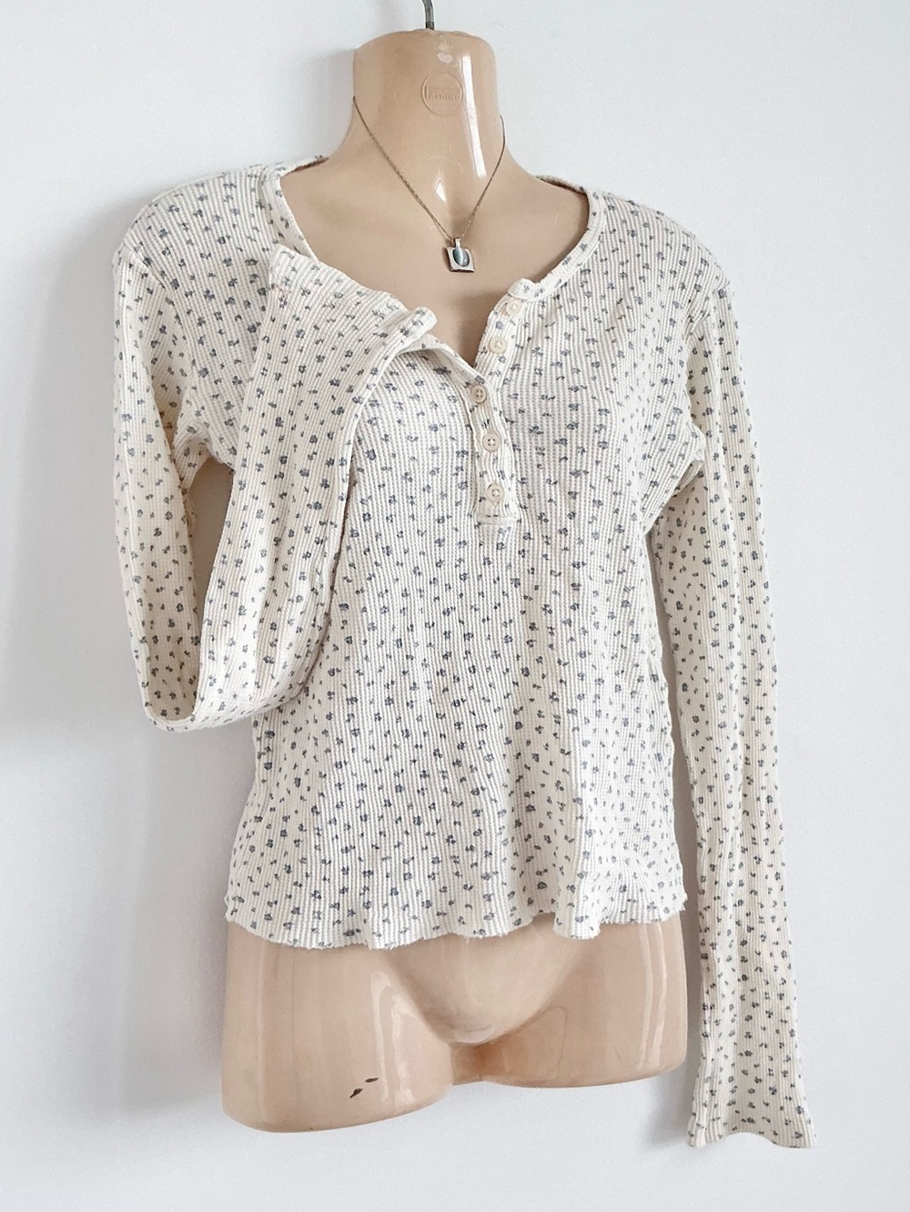 Brandy Melville Ahern Cream Long Sleeve Henley Thermal Top shirt floral